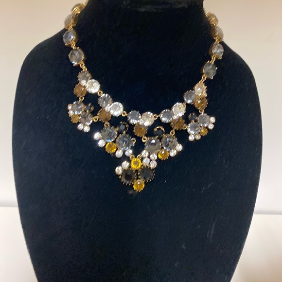 Jew crew statement necklace. - Picture 2 of 3